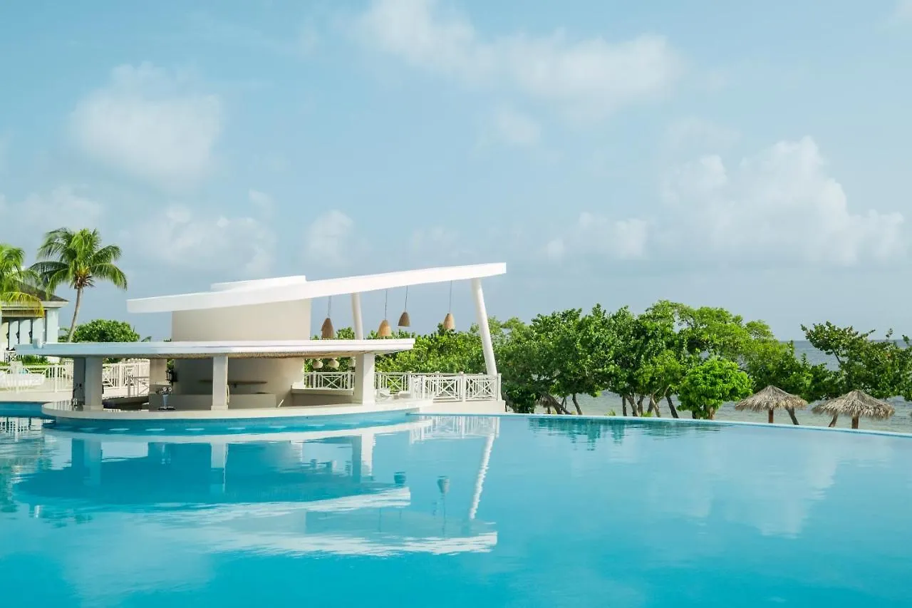 ***** Курортный комплекс Iberostar Waves Rose Hall Beach Бухта Монтего Ямайка