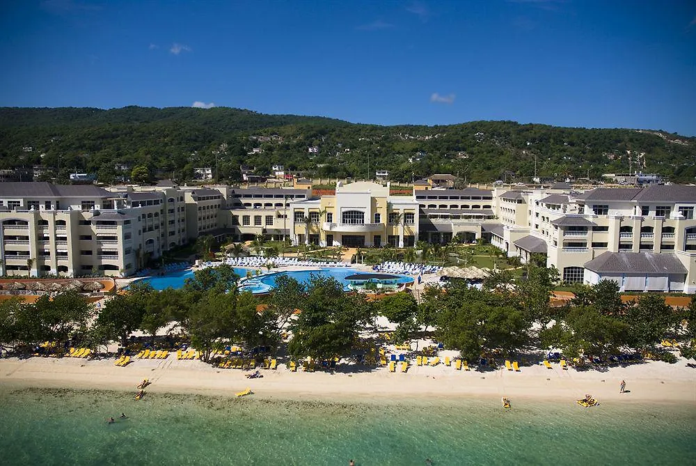 Iberostar Waves Rose Hall Beach Бухта Монтего Курортный комплекс