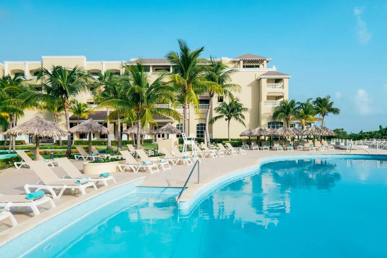 Iberostar Waves Rose Hall Beach Montego Bay 5*,
