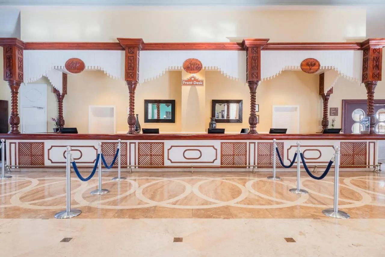 ***** Resort Iberostar Waves Rose Hall Beach Montego Bay Jamaica
