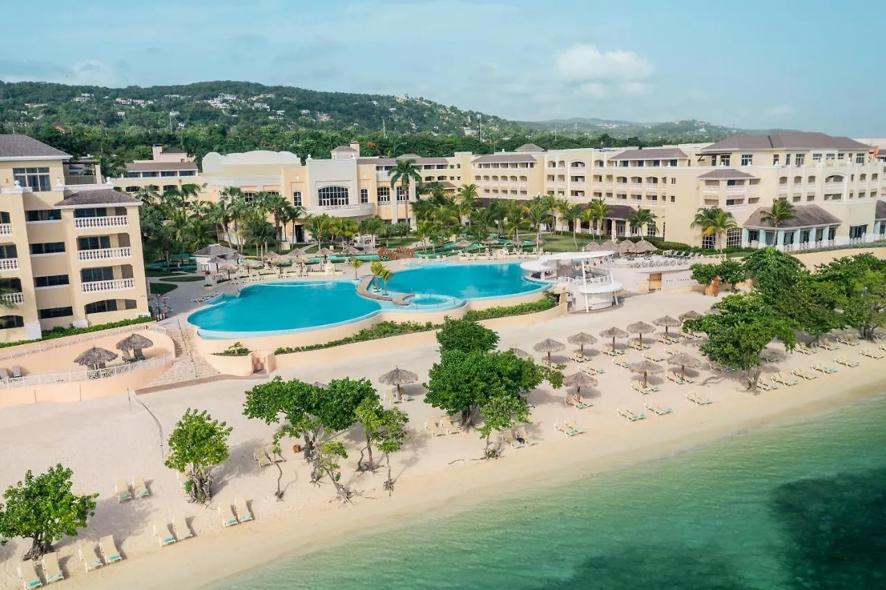 Iberostar Waves Rose Hall Beach Montego Bay 5*,